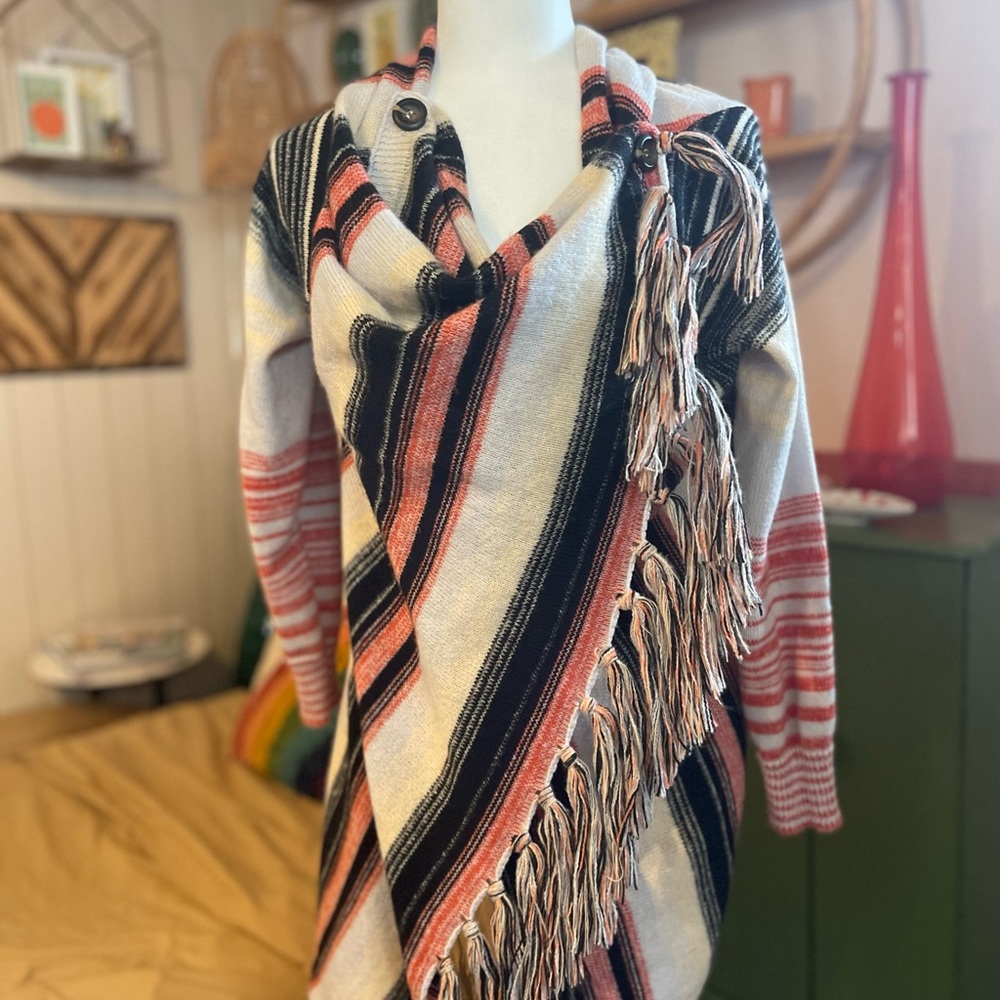 🖤 FINAL PRICE Thick Striped Fringe Sweater 🖤 Final Price - Picture 3 of 7
